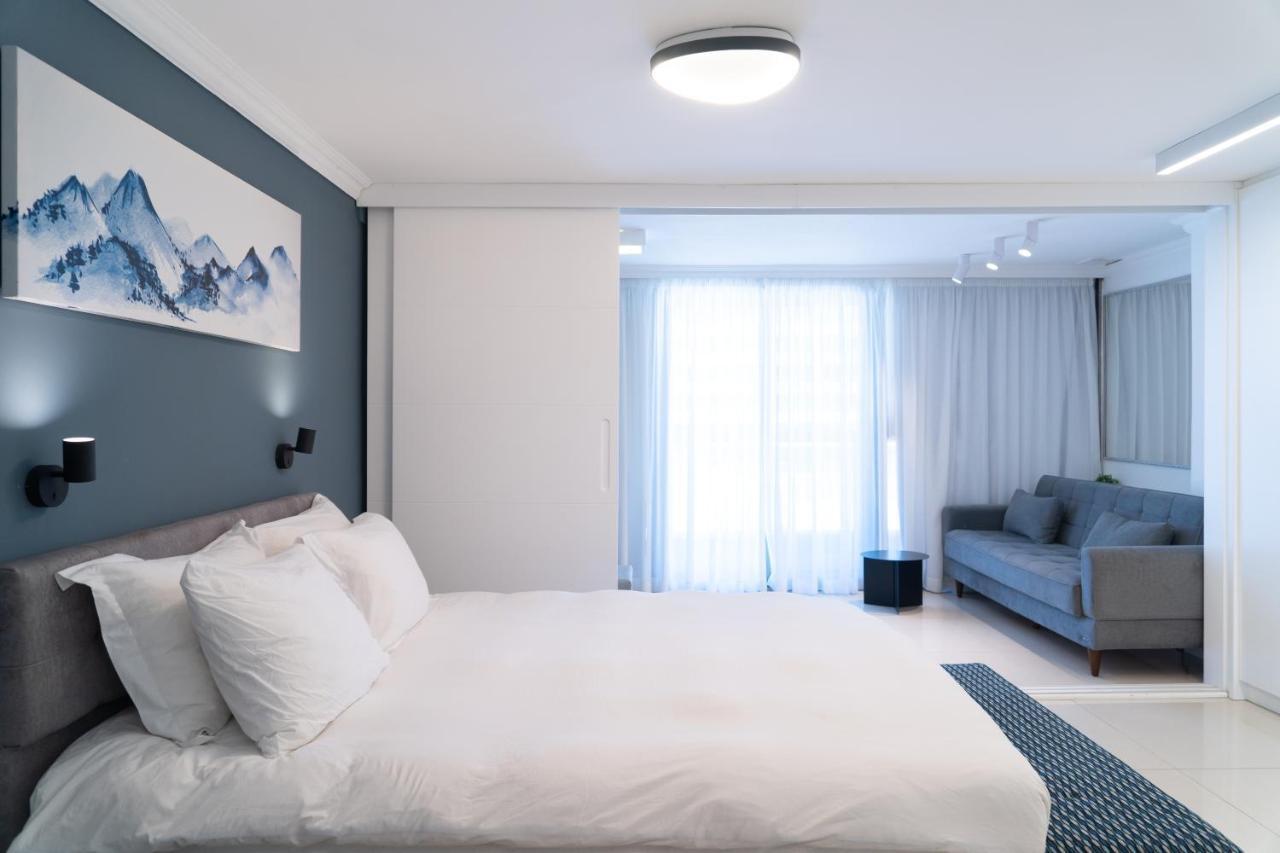 Beachfront Boutique Apartment Herzelia 外观 照片