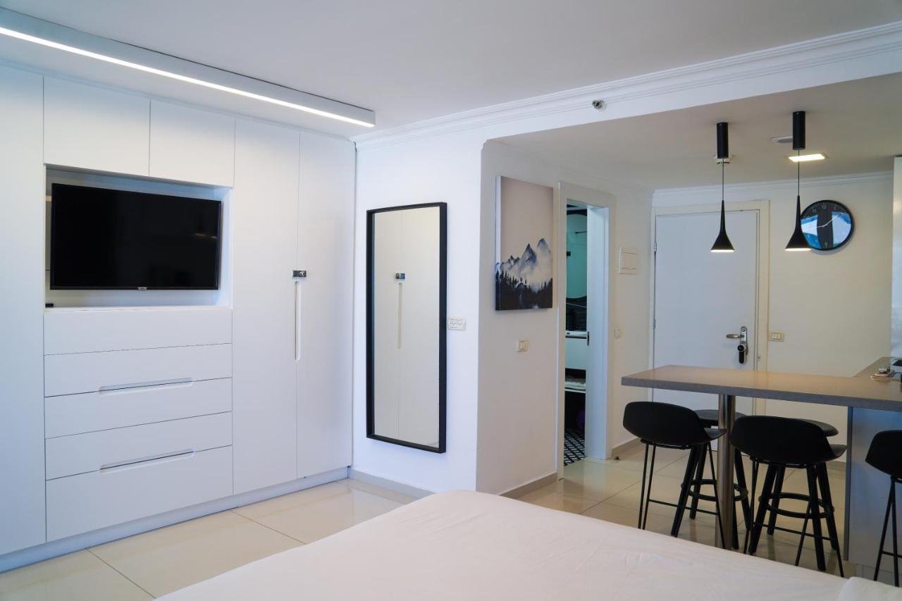 Beachfront Boutique Apartment Herzelia 外观 照片